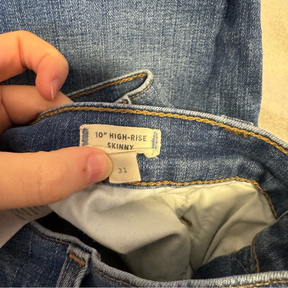 MADEWELL 10" High-Rise Skinny Jeans: Drop Step-Hem Edition - Picture 11 of 12